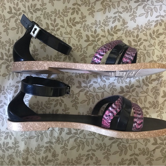 Zaxy California Sandals - Size 6 - Picture 8 of 8